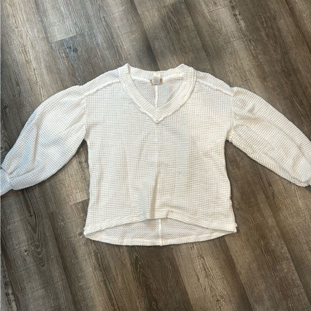 Altar'd State Womens Waffle Knit White Sweater Size Large Boho VNeck Lagenlook